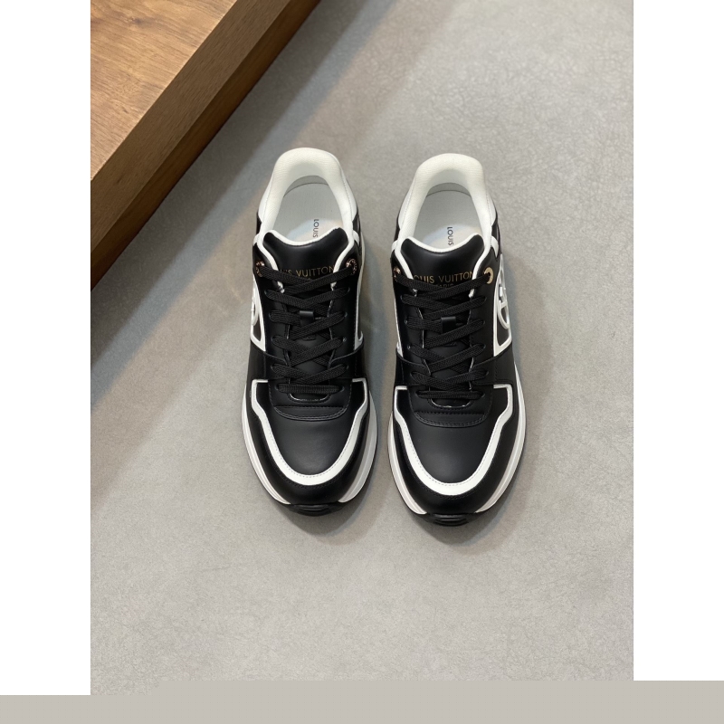l**is V*t*n sneakers